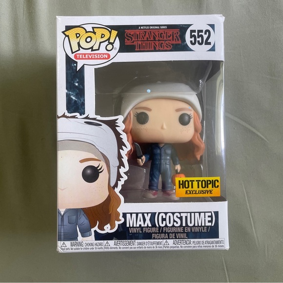 POP! Funko- Stranger Things- Max (costume) #552 - Picture 1 of 1